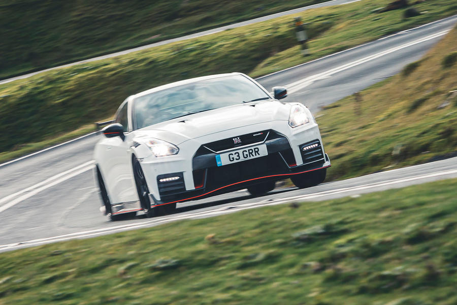 1 Nissan gt r nismo top 10